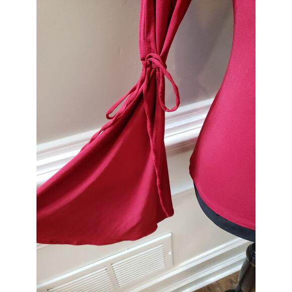 Express Blouse Women XS Red Bell Sleeve V Neck Stretch Pullover Top Chic - Picture 4 of 13